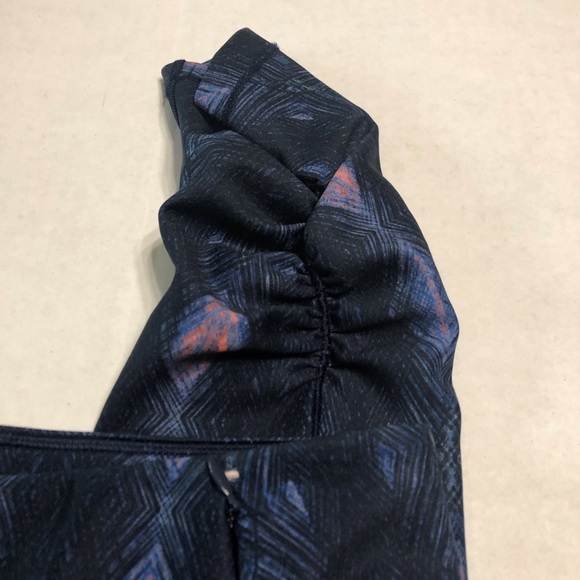 CALIA Essential Printed Tight Fit Capri 1260 - Picture 5 of 6